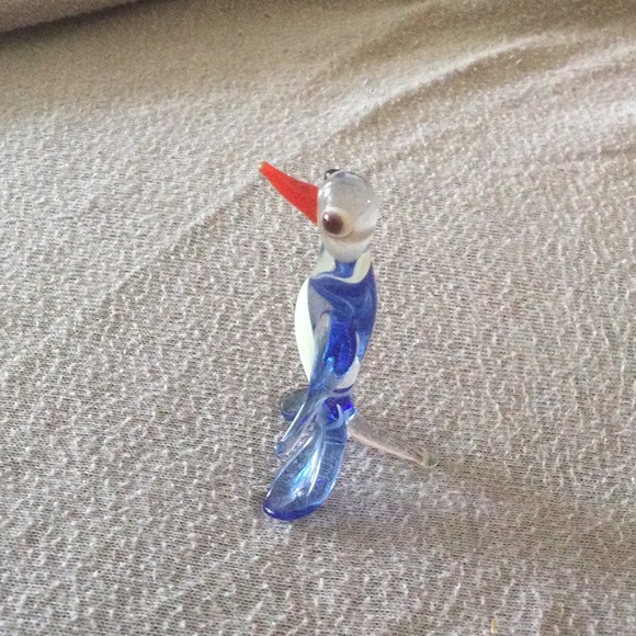 Blown Glass Penguin Figurine - Picture 4 of 7